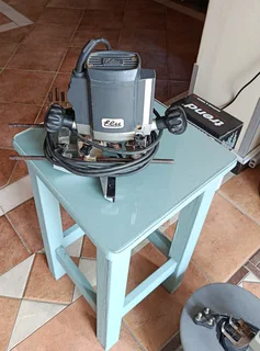 Elu woodworking router 713 not used