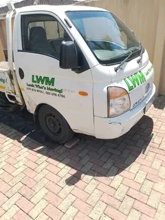 Hi 100, BAKKIE FOR SALE