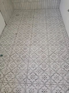 Laminate Flooring And Tiling Walls