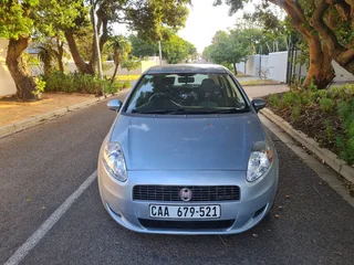 Fiat Punto 1.2 in excellent condition with full serviced book. Extremely lite on fuel