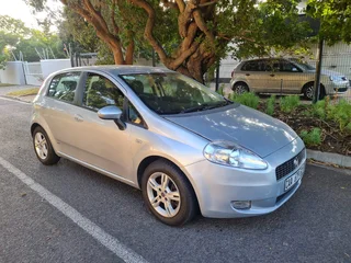 Fiat Punto 1.2 in excellent condition with full serviced book. Extremely lite on fuel