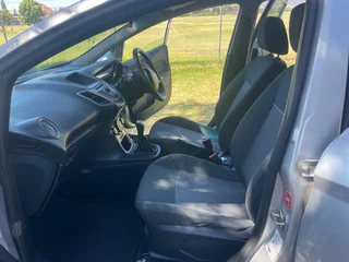 Ford fiesta 1.4I titanium, drive smooth and beautifully