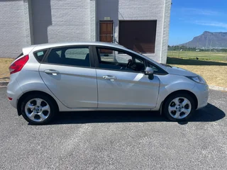 Ford fiesta 1.4I titanium, drive smooth and beautifully