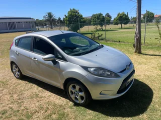 Ford fiesta 1.4I titanium, drive smooth and beautifully