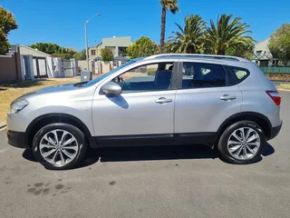 Nissan Qashqai Automatic Transmission 1.2 Xtronic CVT in a Stunning Condition, extremely lite