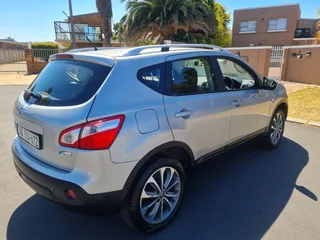 Nissan Qashqai Automatic Transmission 1.2 Xtronic CVT in a Stunning Condition, extremely lite