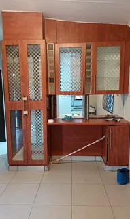 House to rent in Etx 0,fully furnished with parking R5500.00 pm and R2500.00 dep. Close to the rank