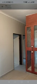 House to rent in Etx 0,fully furnished with parking R5500.00 pm and R2500.00 dep. Close to the rank