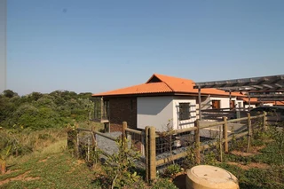 Beautiful 3 Bedroom Duplex R7950 000