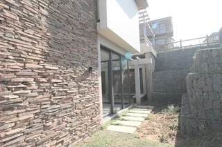 Beautiful 3 Bedroom Duplex R7950 000
