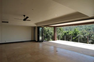 Inviting 4 Bedroom Penthouse - Zimbali!
