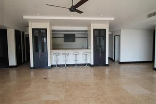 Inviting 4 Bedroom Penthouse - Zimbali!