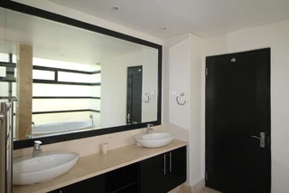 Inviting 4 Bedroom Penthouse - Zimbali!