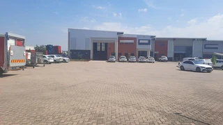 INVESTMENT - WAREHOUSE IN SECURE COMPLEX FOR SALE - CORNUBIA