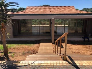 Luxurious, Modern Living!