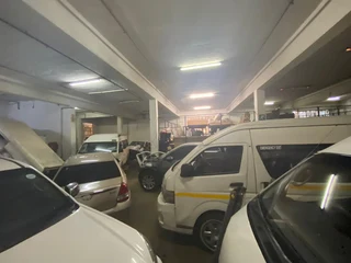 STAND ALONE WAREHOUSE BRIARDENE