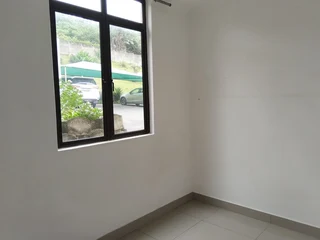 Affordable 3 Bedroom Beachfront Apartment!