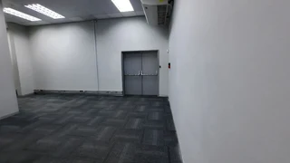 PRIME SHOWROOM WITH WORKSHOP