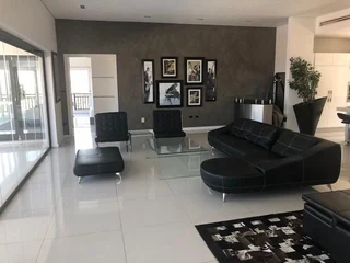 4 Bedroom Penthouse To Let in Zimbali!