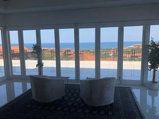 4 Bedroom Penthouse To Let in Zimbali!