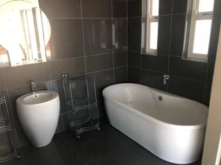 4 Bedroom Penthouse To Let in Zimbali!