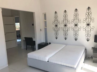 4 Bedroom Penthouse To Let in Zimbali!