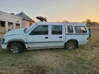 Engine for isuzu kb320 v6