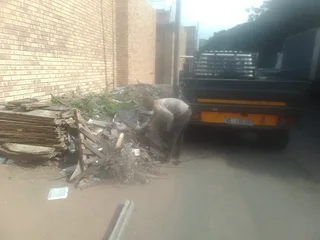 5TON TRUCK FOR RUBBLE, REFUSE AND FURNITURE REMOVALS (R900)