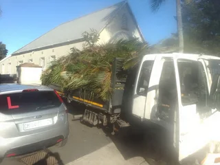 5TON TRUCK FOR RUBBLE, REFUSE AND FURNITURE REMOVALS (R900)
