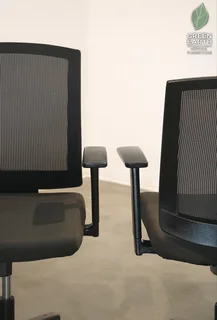 typist chair / mesh back