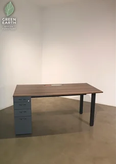 American Walnut | desking