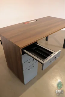 American Walnut | desking