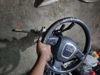 Audi Q7 3.0 TDI Steering wheel