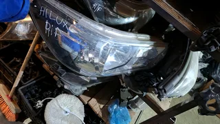 Hillux R/F Headlight