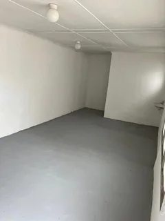 Storage Space / Shop Available for Rent