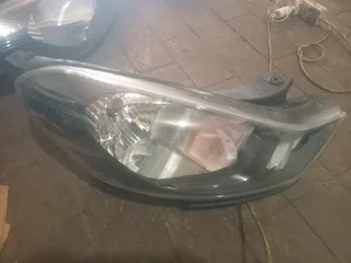 Hyundai i10 grand right side headlight
