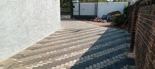 Tarring and Paving