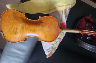 Violin - Ad posted by elmien culbert