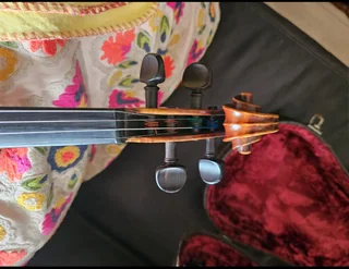 Violin - Ad posted by elmien culbert