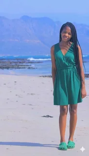 Looking for a nanny job around Capetown contact:+27719237076 around stand/somerset,gordays bay