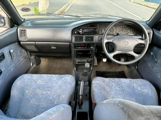 2002 Toyota Tazz 160i
