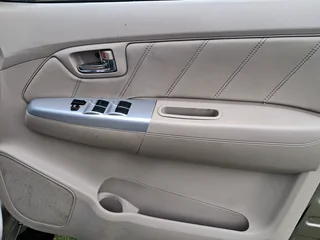 Toyota Fortuner V6 7 seater 2007