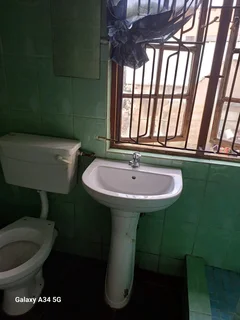 Outbuilding - Ad posted by Makaylyn Balraj