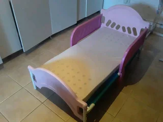 Young kids bed