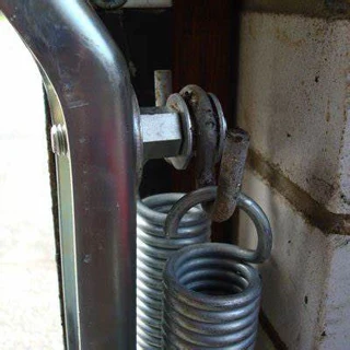 Garage door tension springs