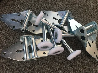 Sectional wheels, silver steel hinges