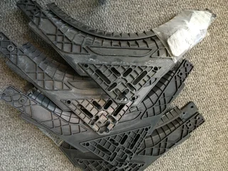 Brackets - Ad posted by victoria abigail