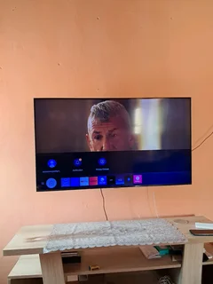 Samsung 4K UHD Smart tv