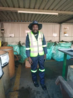 I am looking for job