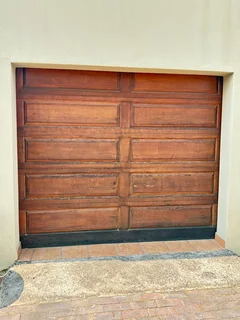 Single garage door